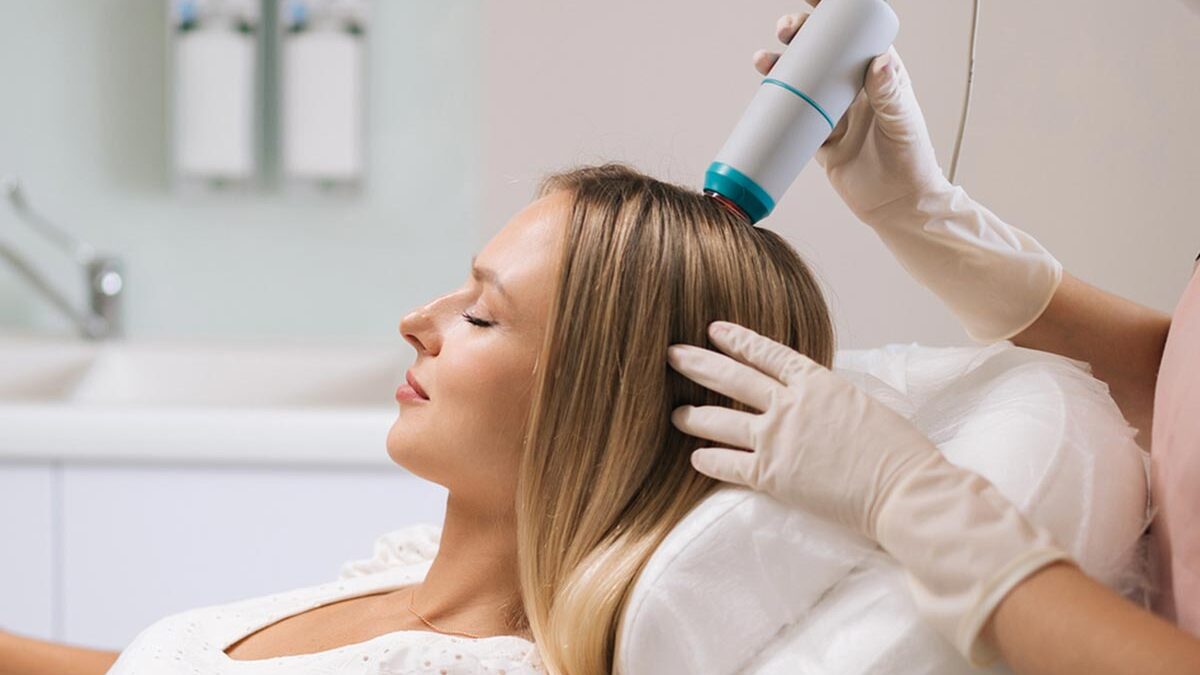 TRICOLOGIA CLÍNICA AVANÇADA, SÁUDE E TERAPIA CAPILAR